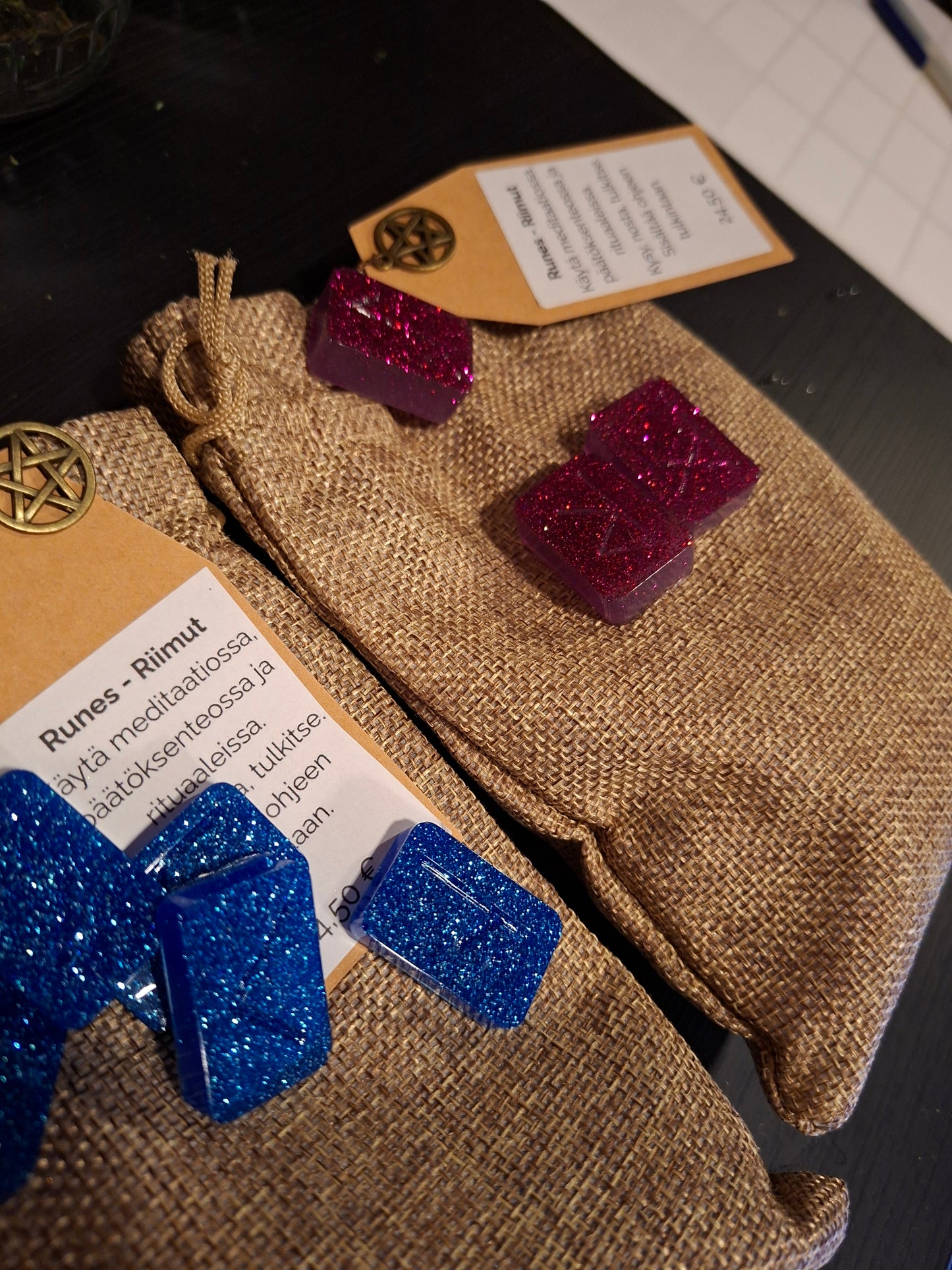 Glitter runes - Riimusetti