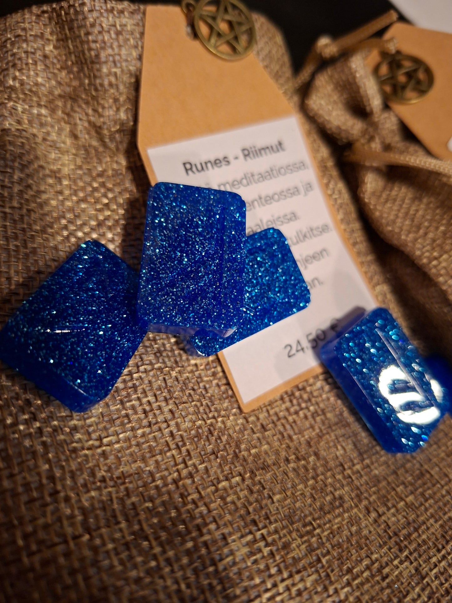 Glitter runes - Riimusetti